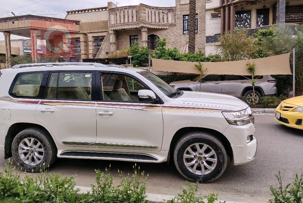 تۆیۆتا لاند کروزەر